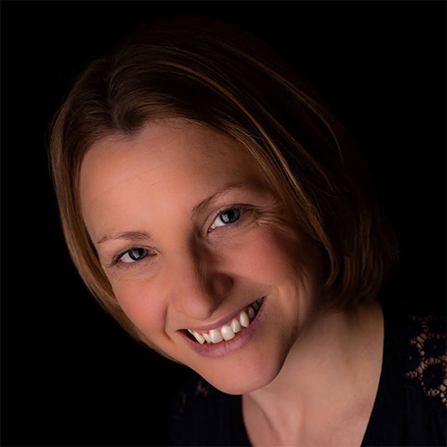 Dr Norah Nelson